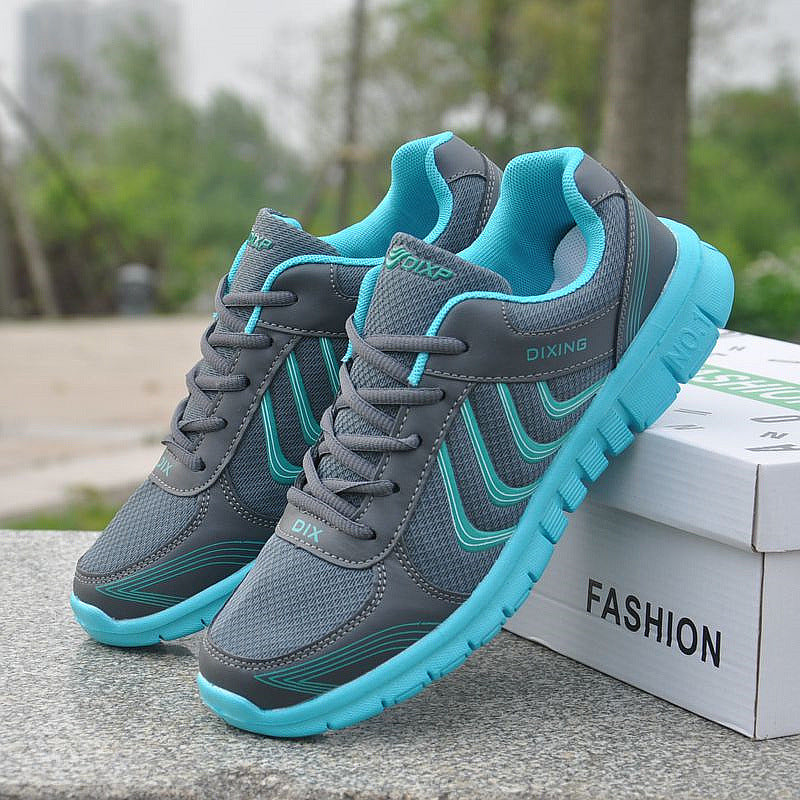 Fashionable Lightweight Mesh Sneakers for Women