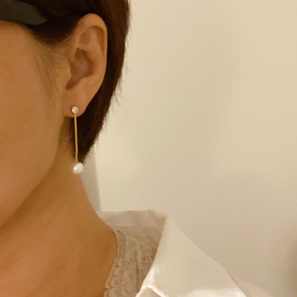 Dangling Pearl Earrings