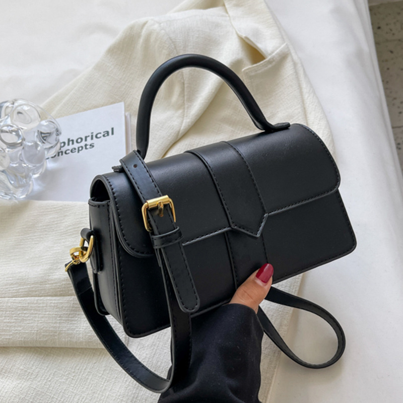 Classic Shoulder Bag