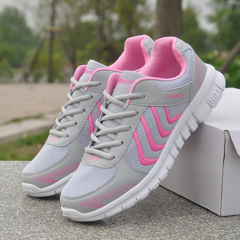 Lightweight Mesh Running Sneakers