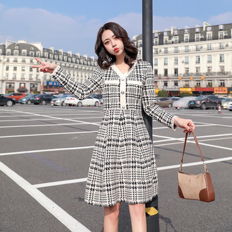 Vintage Knit Midi Dress