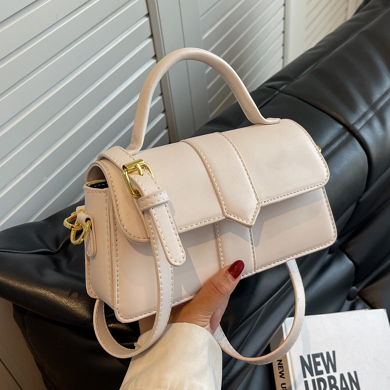 Classic Shoulder Bag