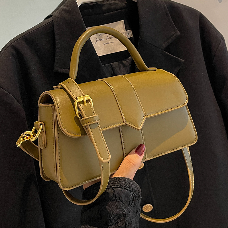 Classic Shoulder Bag
