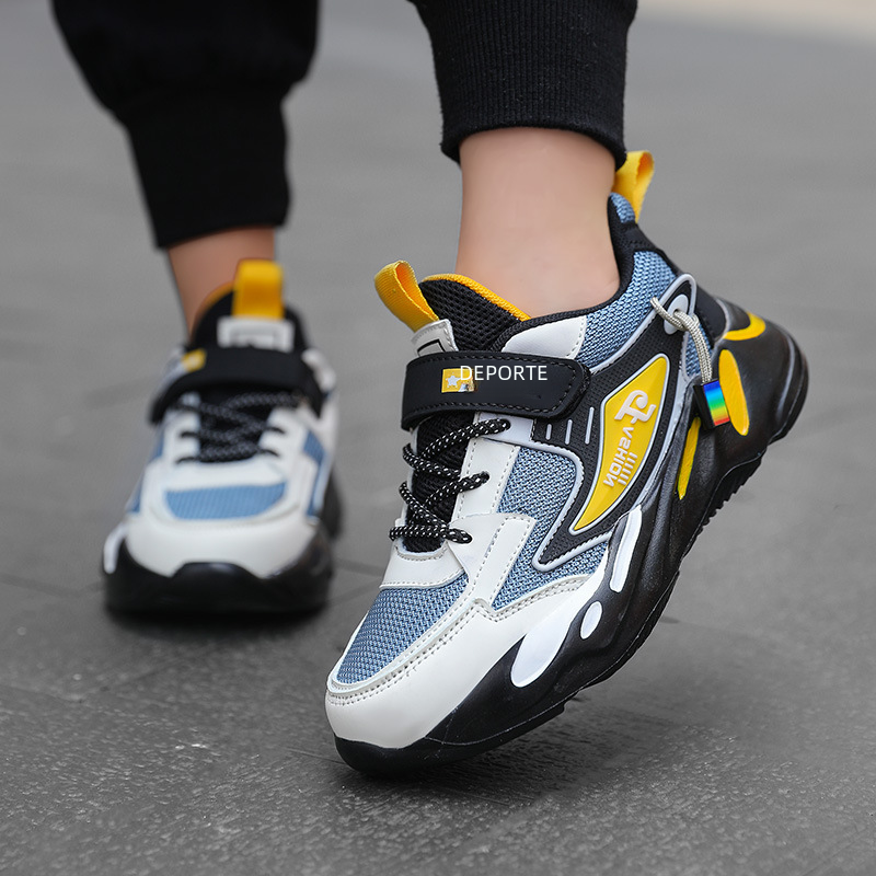 Boys' Mesh Running Shoes