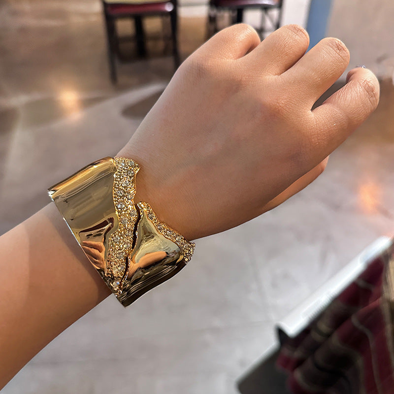 Wide Face Bracelet
