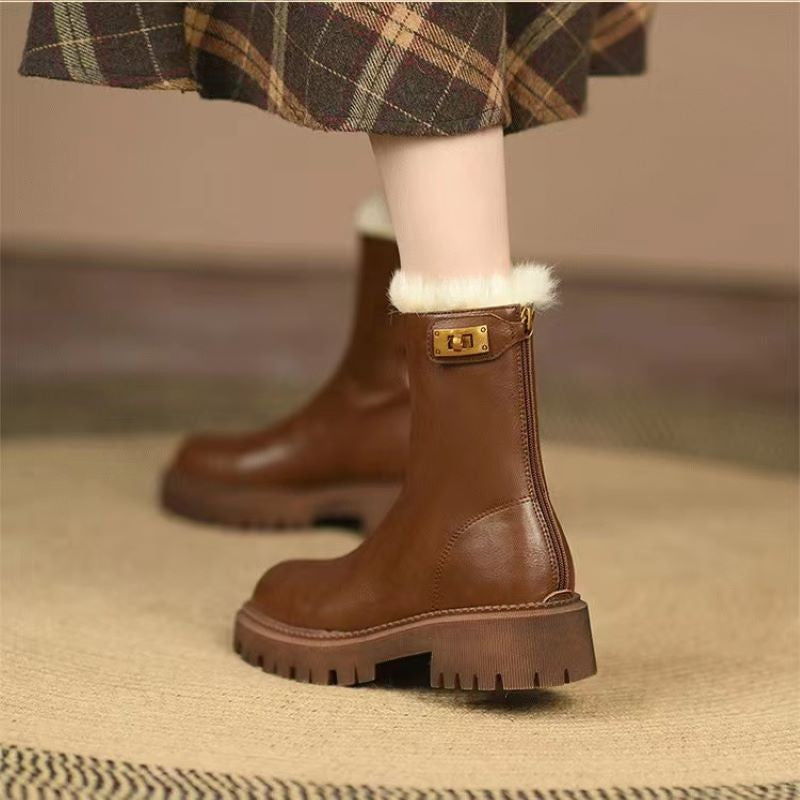 Fleece Lined Chelsea Boots