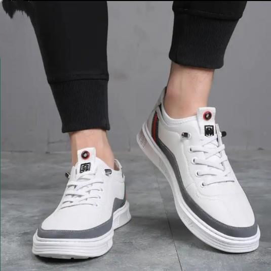 Stylish and Comfortable Casual White Sneakers for Men