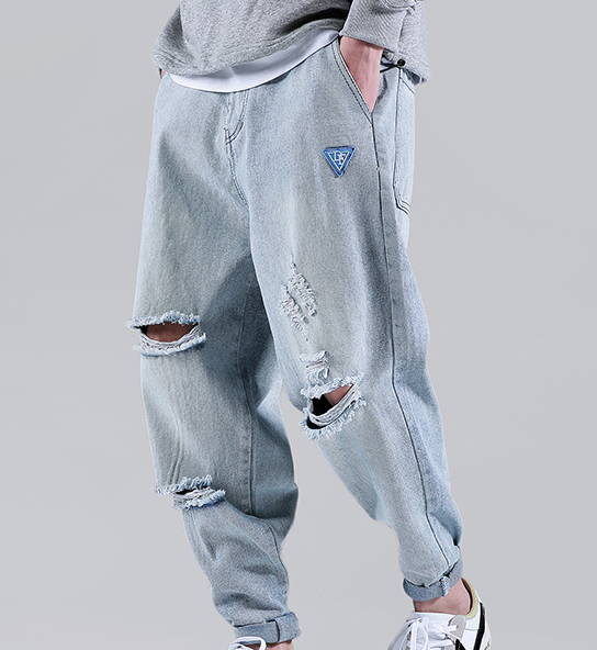 Loose Ripped Jeans