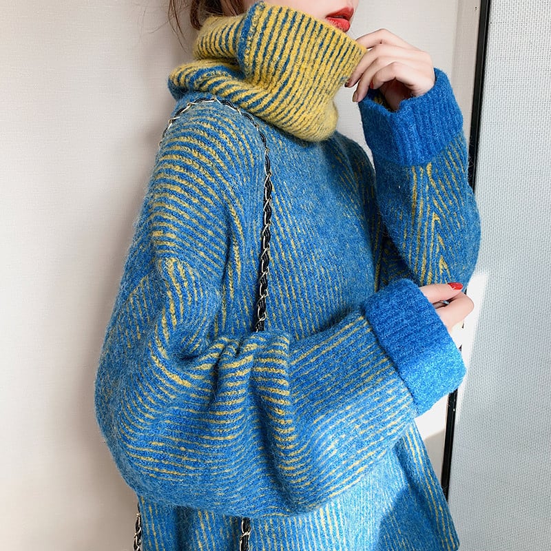 Loose Knit Turtleneck