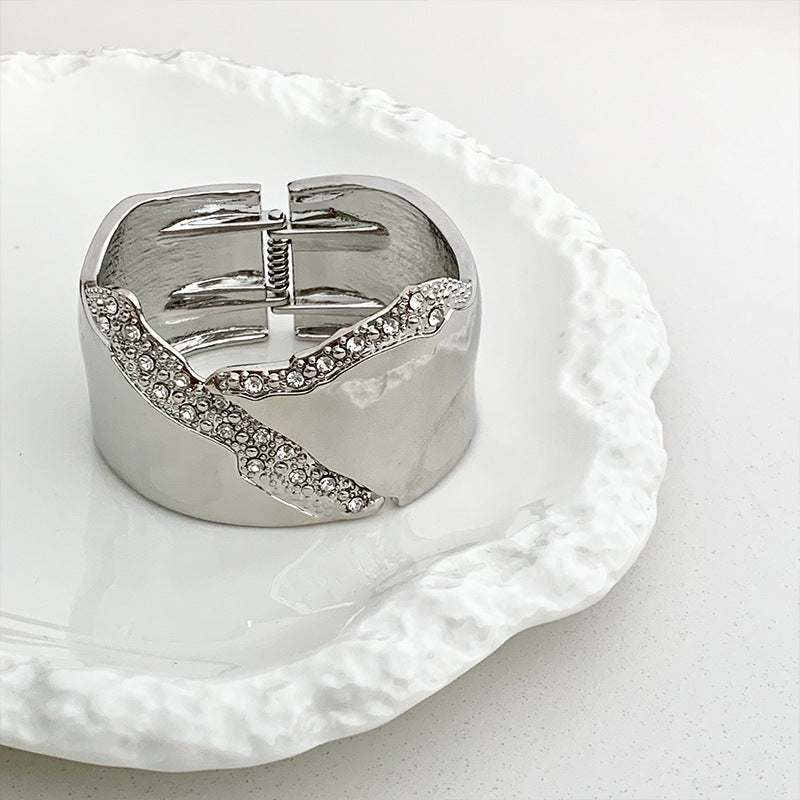 Wide Face Bracelet