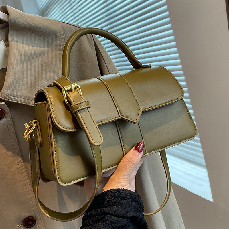 Classic Shoulder Bag