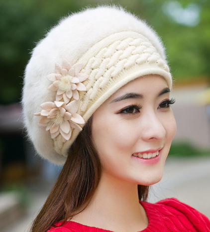 Fluffy Knit Beret