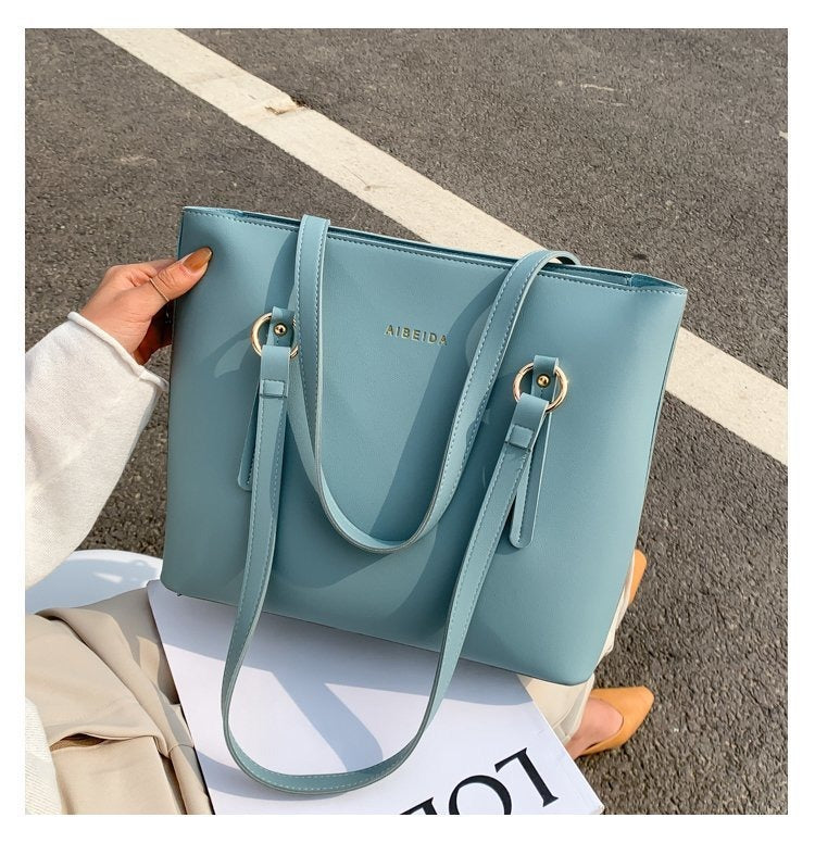 Large Capacity Tote