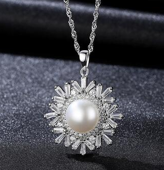 Pearl Snowflake Necklace