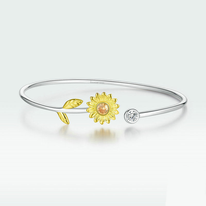 Silver Daisy Bracelet